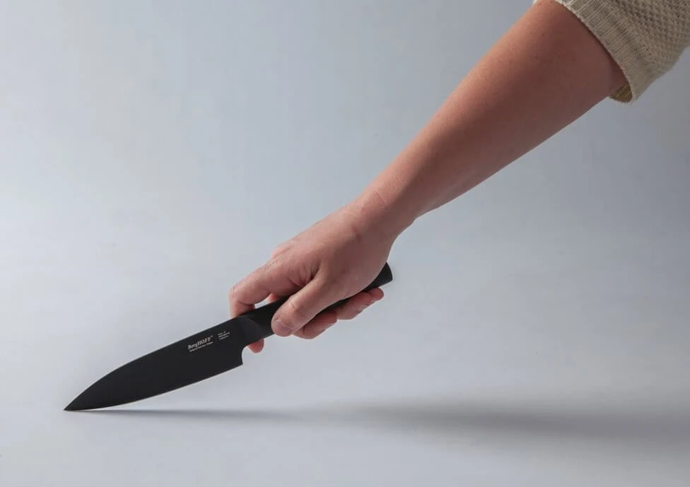 BergHOFF Ron Titan Chef Knife 13cm - Titanium Coating 2 BergHOFF Ron Titan Chef Knife 13cm - Titanium Coating - Image 2