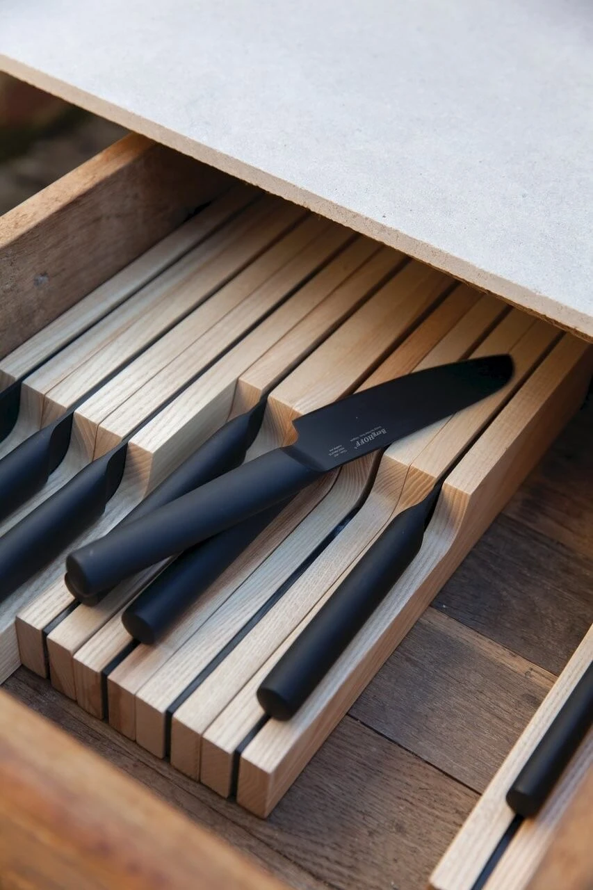 BergHOFF Ron Titan Chef Knife 13cm - Titanium Coating 5 BergHOFF Ron Titan Chef Knife 13cm - Titanium Coating - Image 5