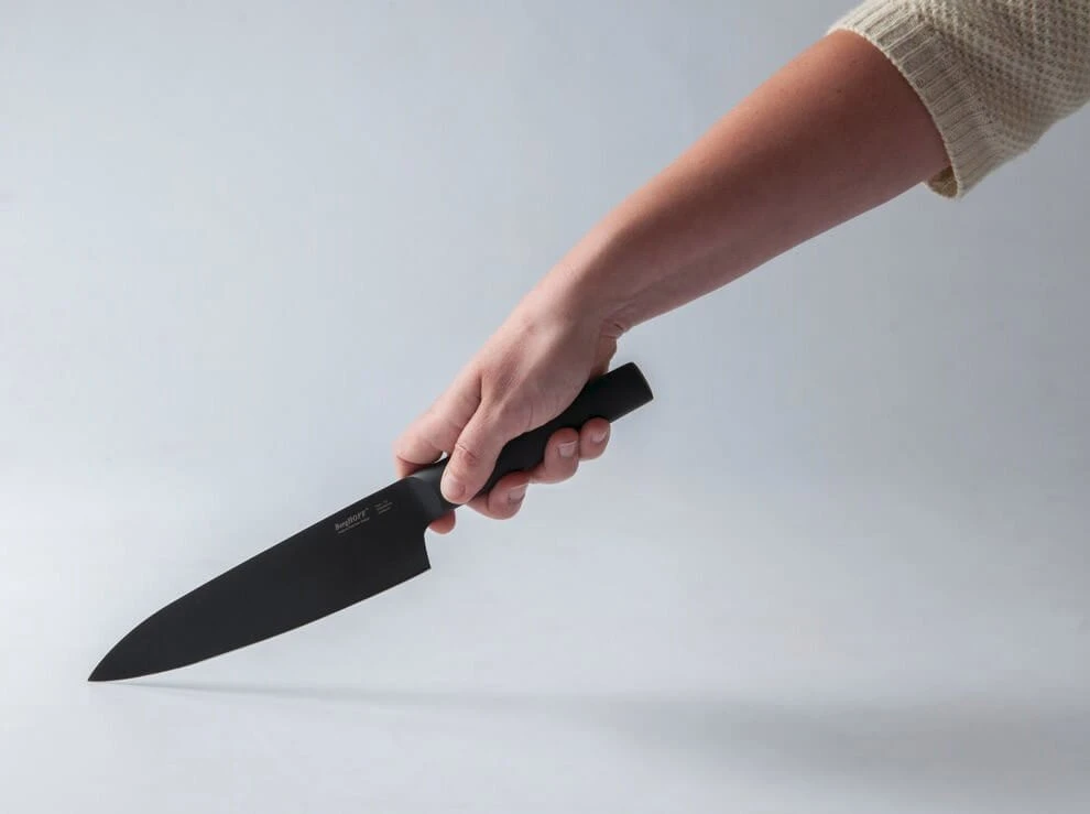 BergHOFF Ron Titan Chef Knife 19cm - Titanium Coating 3 BergHOFF Ron Titan Chef Knife 19cm - Titanium Coating - Image 3