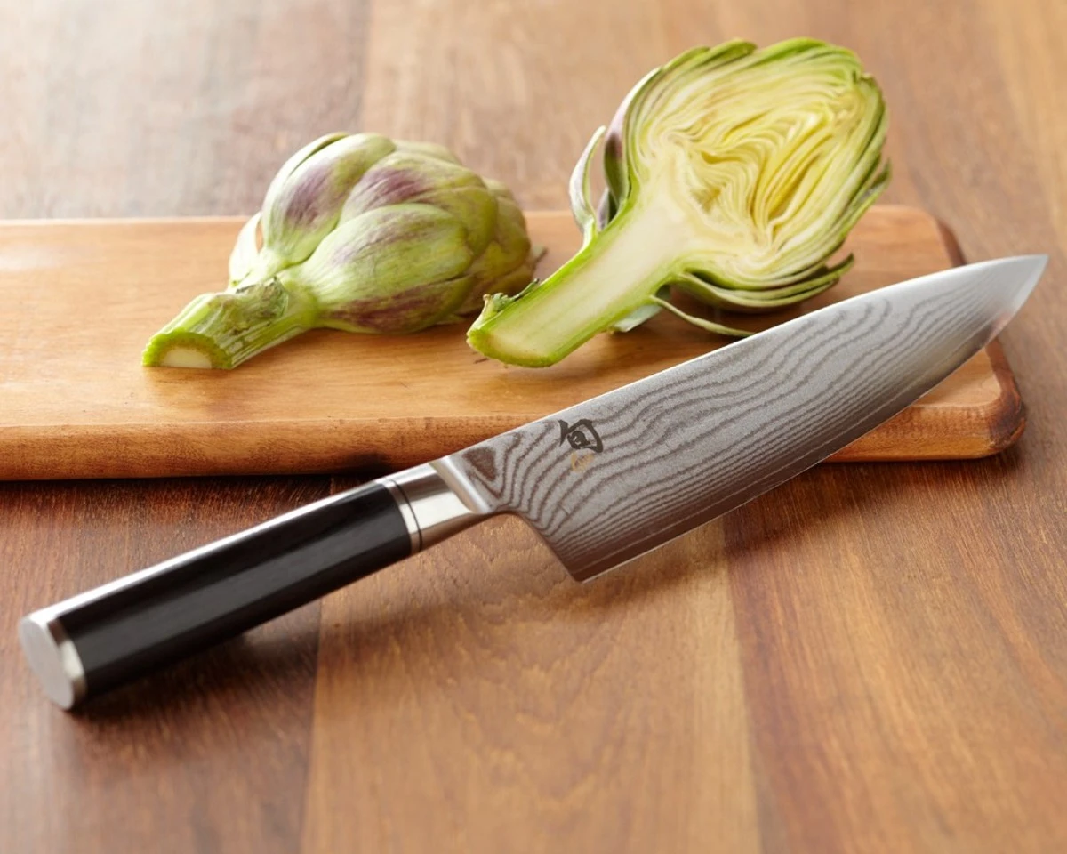 Kai Shun Classic Chef Knife 15cm - Damascus Steel Blade 2 Kai Shun Classic Chef Knife 15cm - Damascus Steel Blade - Image 2