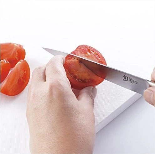 Kai Shun Classic Utility Knife 15cm - Damascus Steel Blade 4 Kai Shun Classic Utility Knife 15cm - Damascus Steel Blade - Image 4