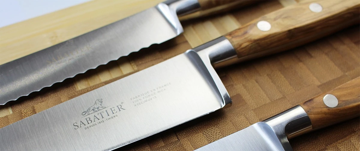 Sabatier Provençao Universal Knife 12cm - Serrated Blade 3 Sabatier Provençao Universal Knife 12cm - Serrated Blade - Image 3